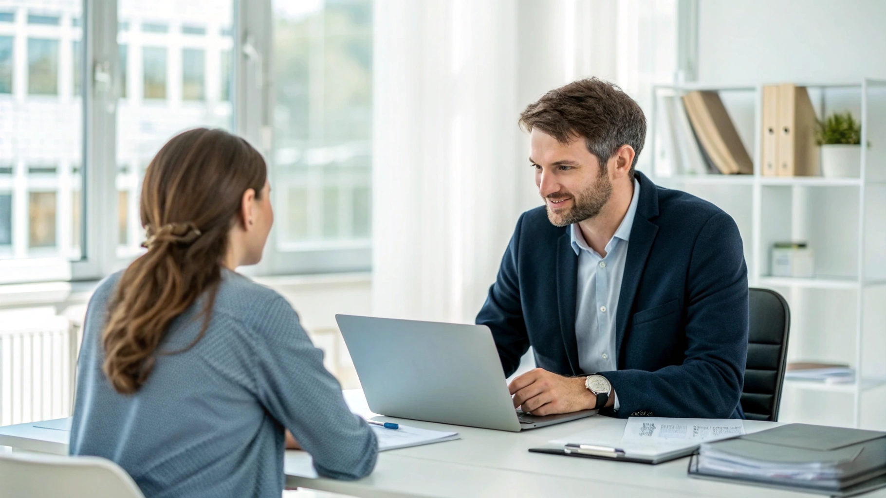 Advisor collaborating with a client using the Capitas Dynamic Platform